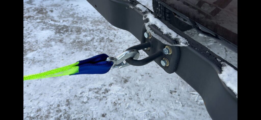 【写真解説②】けん引ロープをフックに掛ける方法（OK例）2